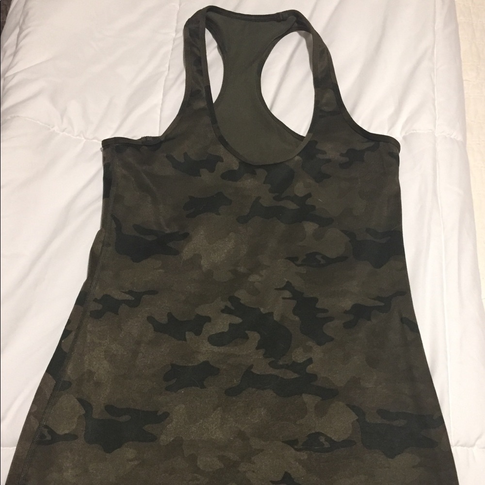 Lululemon camo tank